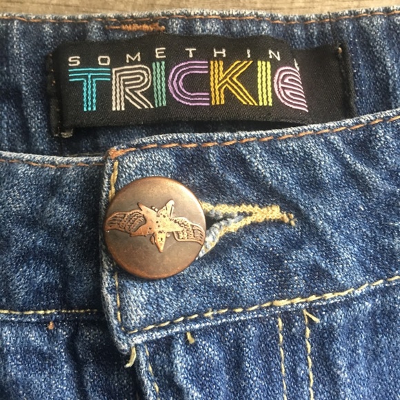 Something Trickie Jean Mini Shorts - Picture 4 of 4